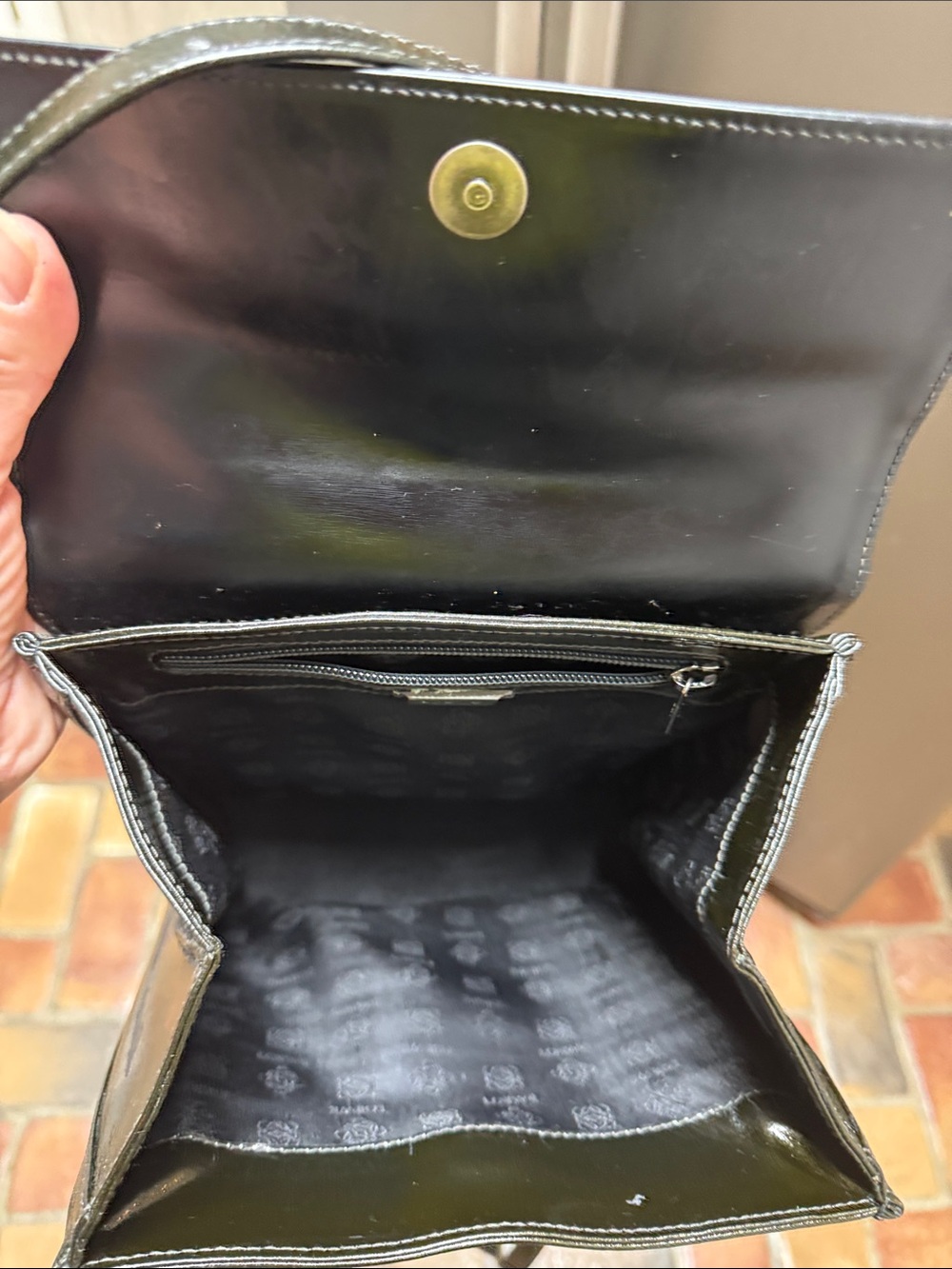Loewe Black/Olive Leather Vertical Shoulder Bag SO ROOMY! - Picture 6 of 7